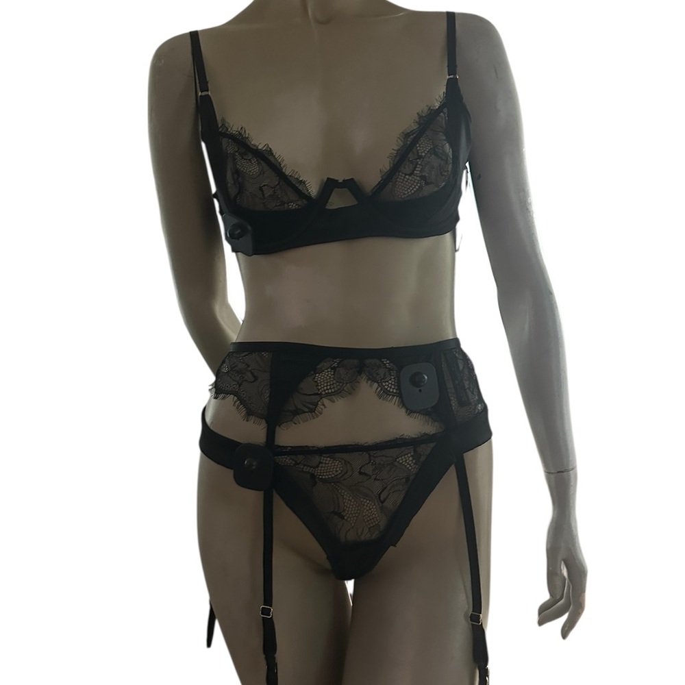 Oh La La Cheri 3pc Lace Lingerie Set- NWT- Multiple Sizes